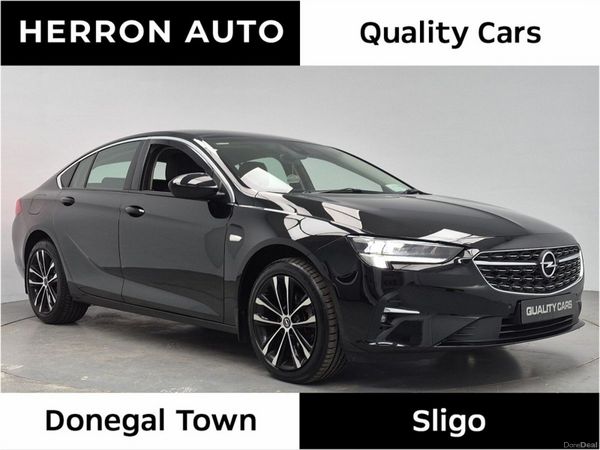 Opel Insignia Hatchback, Diesel, 2022, Black