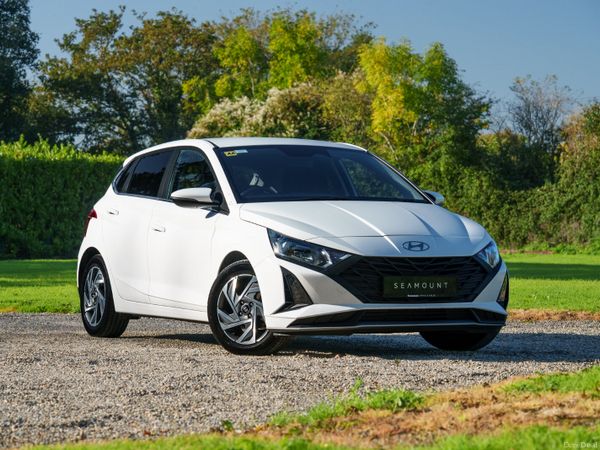 Hyundai i20 Hatchback, Petrol, 2026, White