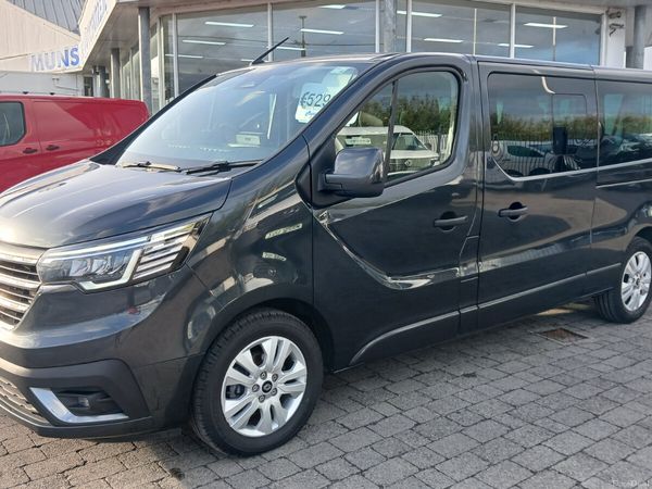 Renault Trafic MPV, Diesel, 2025, Grey