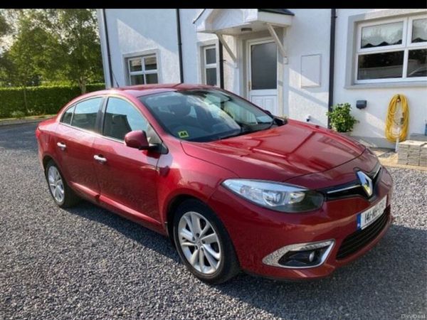 Renault Fluence Saloon, Diesel, 2014, Red