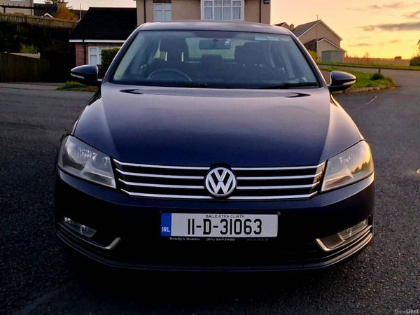 Volkswagen Passat Saloon, Diesel, 2011, Blue