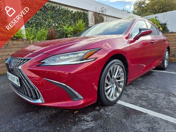 Lexus ES Saloon, Petrol Hybrid, 2022, Red