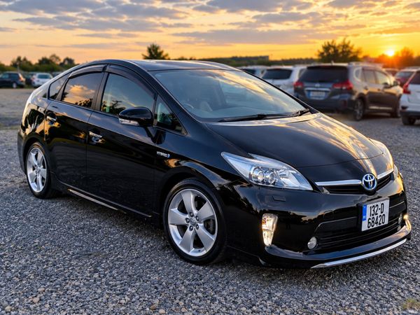 Toyota Prius Saloon, Petrol Hybrid, 2013, Black
