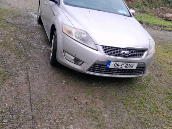 Ford Mondeo Saloon, Diesel, 2009, Silver