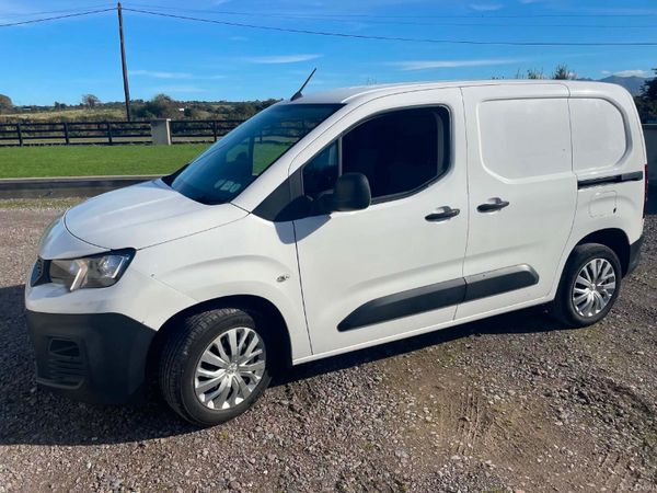 Peugeot Partner MPV, Diesel, 2020, White