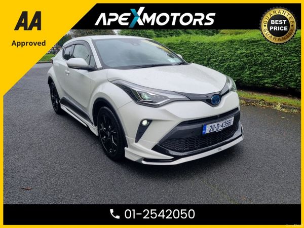Toyota C-HR SUV, Petrol Hybrid, 2021, White
