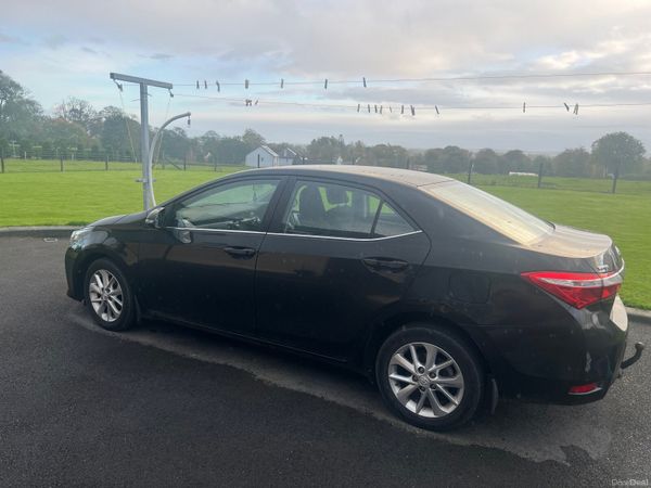 Toyota Corolla Saloon, Diesel, 2016, Black