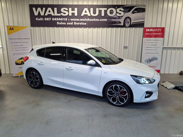 Ford Focus Hatchback, Petrol, 2022, White
