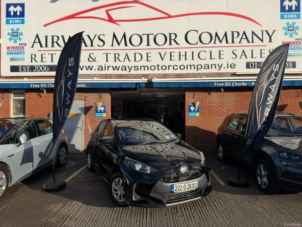 Toyota Yaris Hatchback, Petrol, 2022, Black