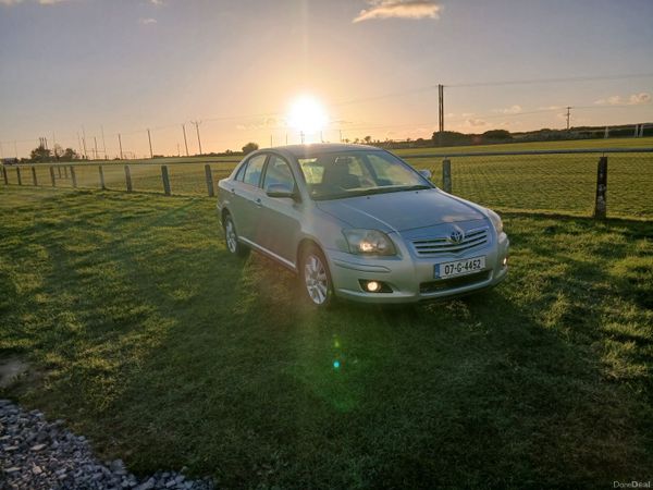 Toyota Auris Saloon, Petrol, 2010, Silver