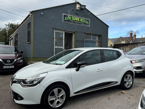 Renault Clio Hatchback, Petrol, 2017, White