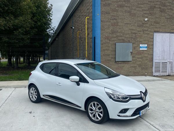 Renault Clio Hatchback, Petrol, 2018, White