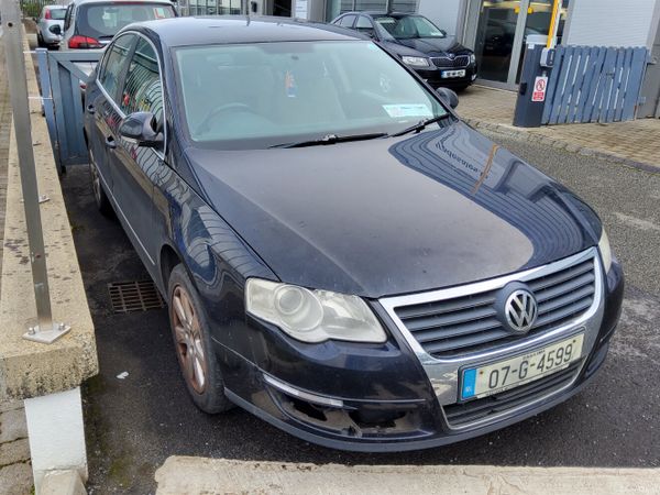 Volkswagen Passat Saloon, Petrol, 2007, Black