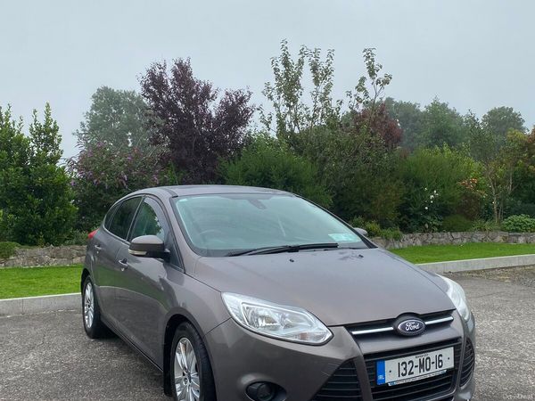 Ford Focus Hatchback, Diesel, 2013, Brown
