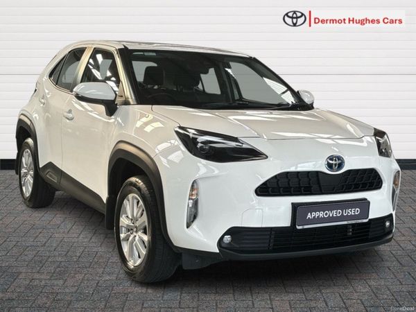 Toyota Yaris Cross Hatchback, Petrol Hybrid, 2023, White