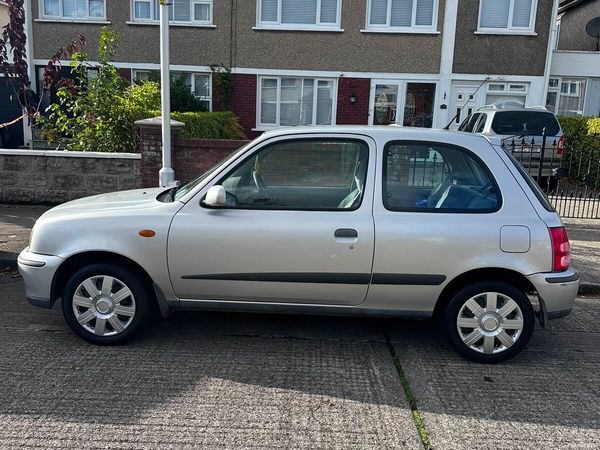Nissan Micra Hatchback, Petrol, 2001, Silver