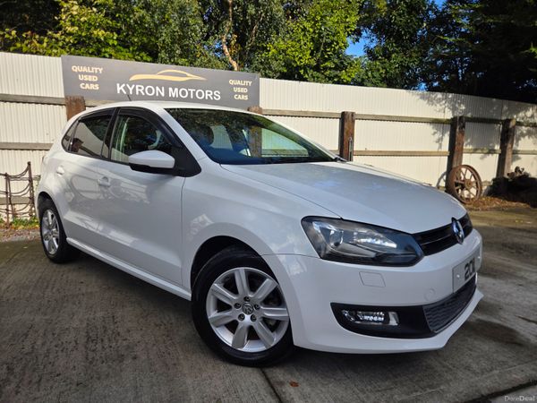 Volkswagen Polo Hatchback, Petrol, 2011, White