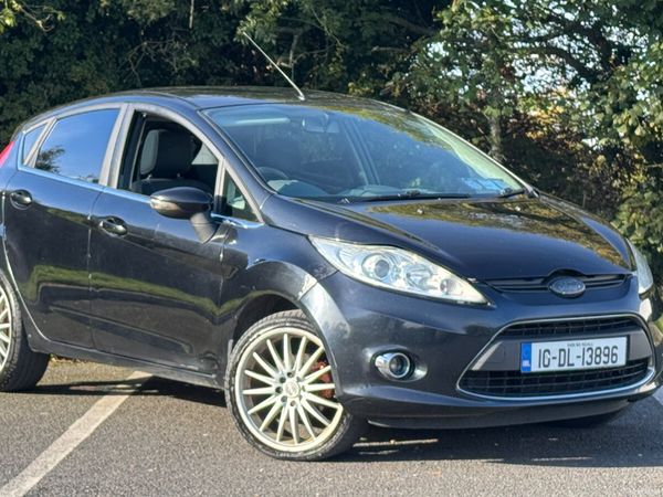 Ford Fiesta Hatchback, Diesel, 2010, Black