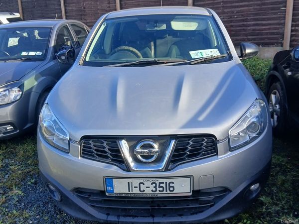Nissan Qashqai Hatchback, Diesel, 2011, Silver