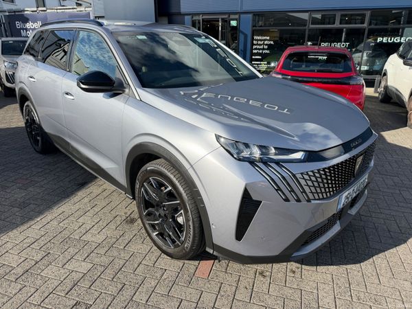 Peugeot 5008 MPV, Petrol, 2025, Grey