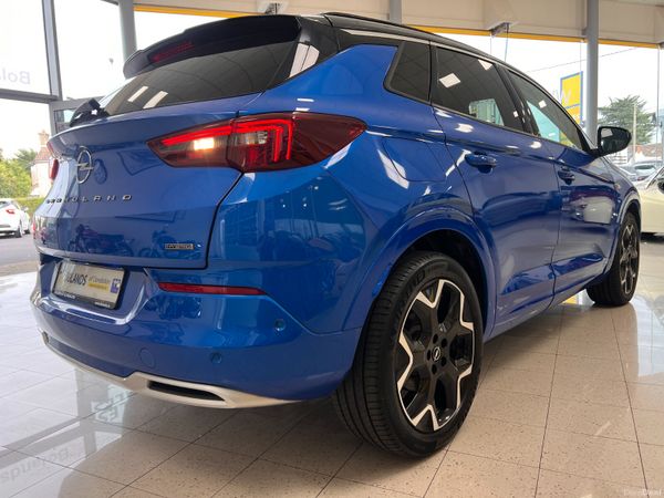 Opel Grandland X SUV, Petrol Plug-in Hybrid, 2023, Blue