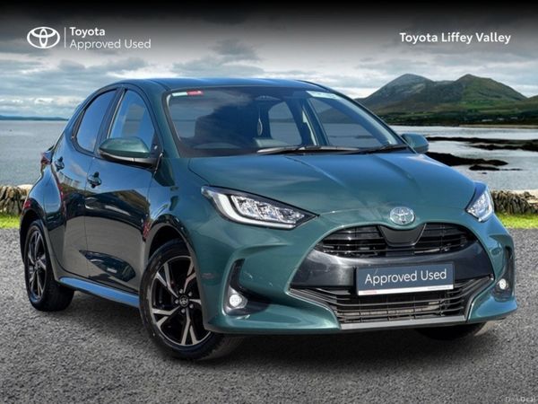 Toyota Yaris Hatchback, Petrol Hybrid, 2026, Green