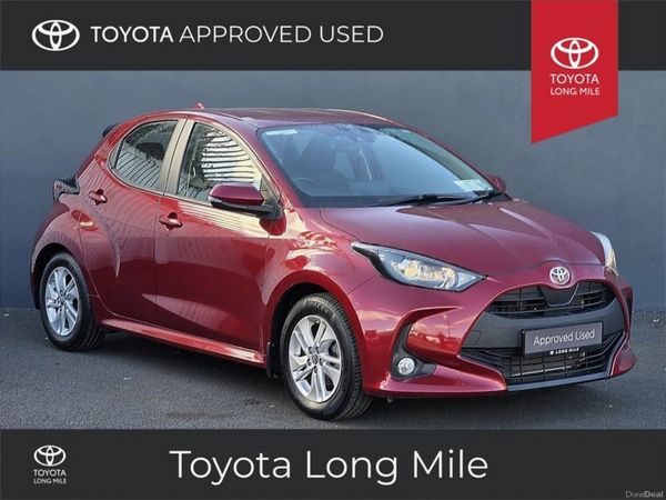 Toyota Yaris Hatchback, Petrol Hybrid, 2021, Red