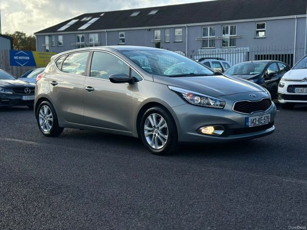 Kia Ceed Hatchback, Diesel, 2014, Silver