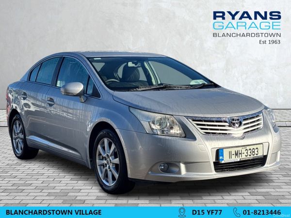 Toyota Avensis Saloon, Petrol, 2011, Silver