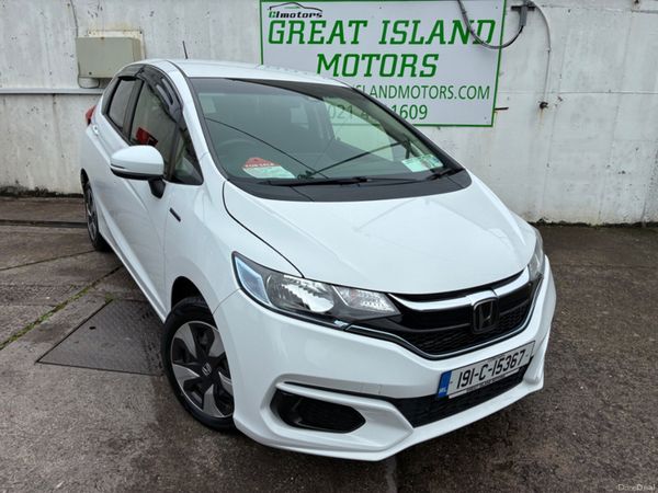 Honda Fit Hatchback, Petrol Hybrid, 2019, White