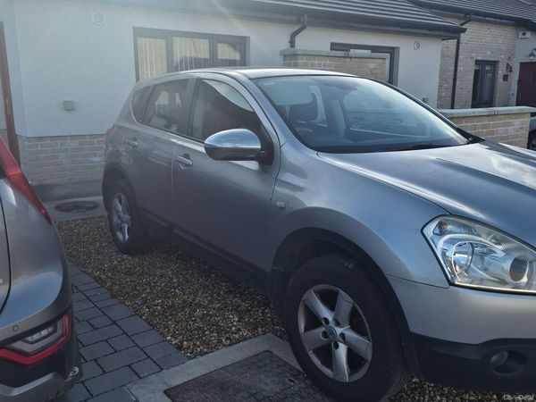 Nissan Qashqai Hatchback, Petrol, 2008, Silver