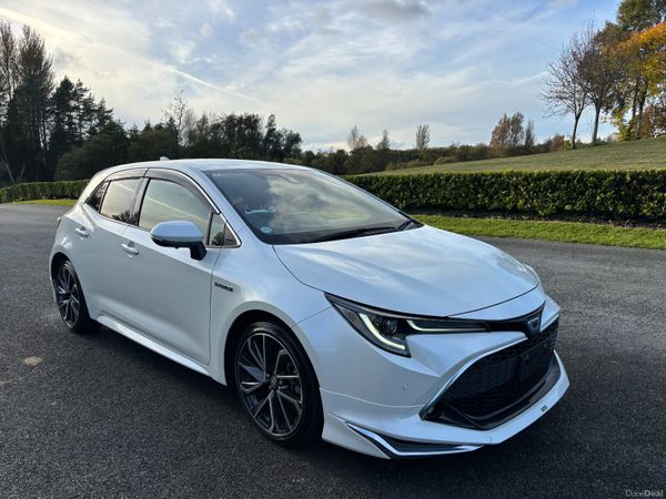 Toyota Corolla Hatchback, Petrol Hybrid, 2018, White