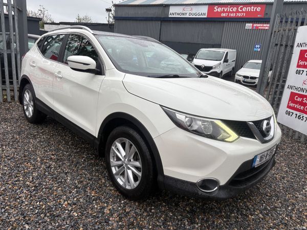 Nissan Qashqai Hatchback, Diesel, 2016, White