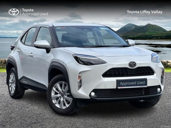 Toyota Yaris Cross SUV, Petrol Hybrid, 2025, White