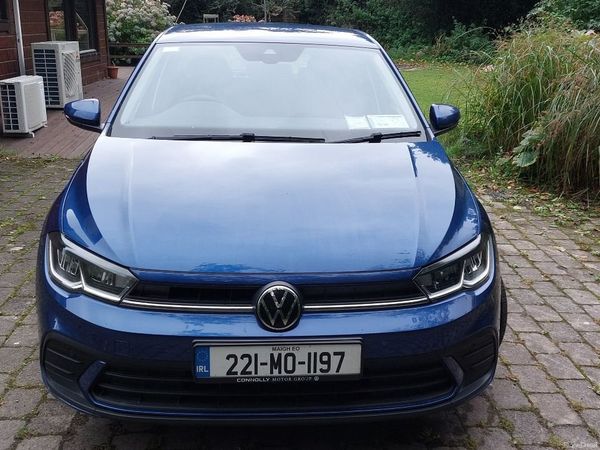 Volkswagen Polo Hatchback, Petrol, 2022, Blue