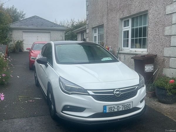 Opel Astra Hatchback, Petrol, 2019, White