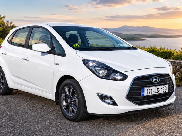 Hyundai ix20 MPV, Petrol, 2017, White