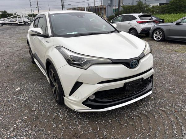 Toyota C-HR SUV, Petrol Hybrid, 2017, White