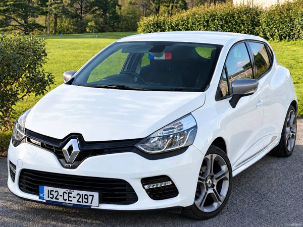 Renault Clio Hatchback, Petrol, 2015, White