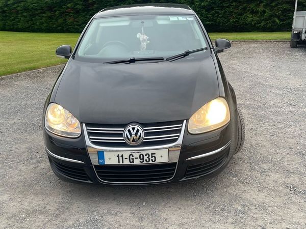 Volkswagen Jetta Saloon, Diesel, 2011, Black