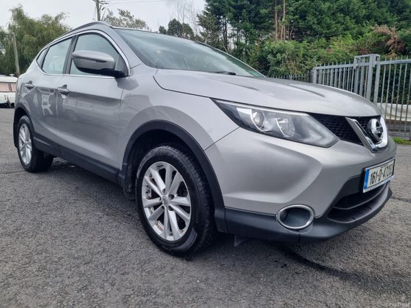 Nissan Qashqai Hatchback, Diesel, 2016, Silver
