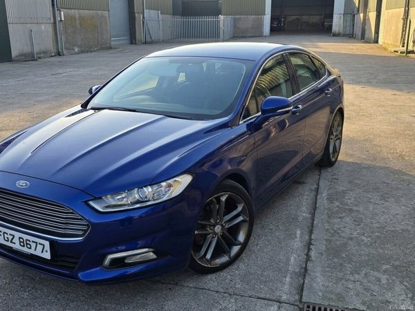 Ford Mondeo Hatchback, Diesel, 2017, Blue
