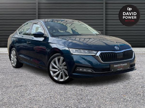 Skoda Octavia Saloon, Diesel, 2021, Blue