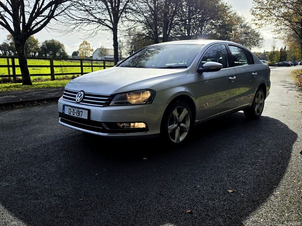 Volkswagen Passat Saloon, Diesel, 2012, Silver