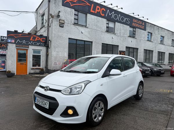 Hyundai i10 Hatchback, Petrol, 2015, White
