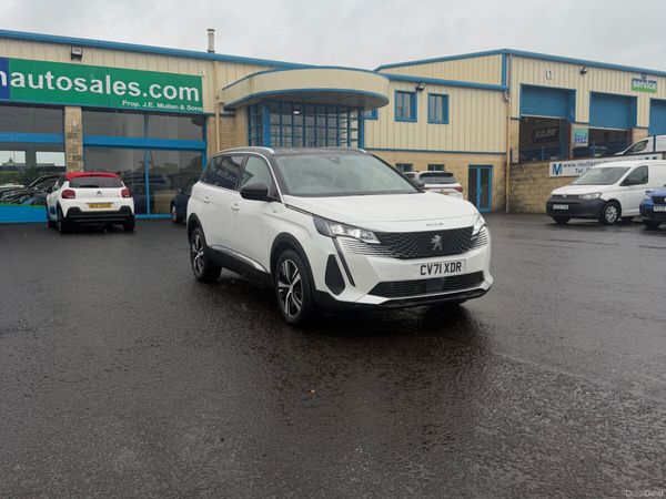 Peugeot 5008 SUV, Diesel, 2022, White