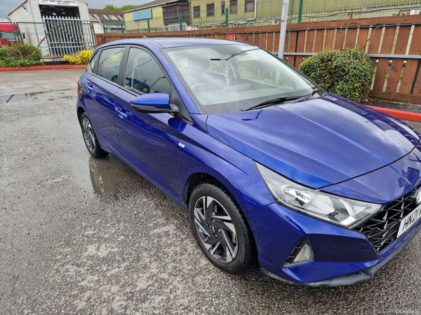 Hyundai i20 Hatchback, Petrol Hybrid, 2021, Blue