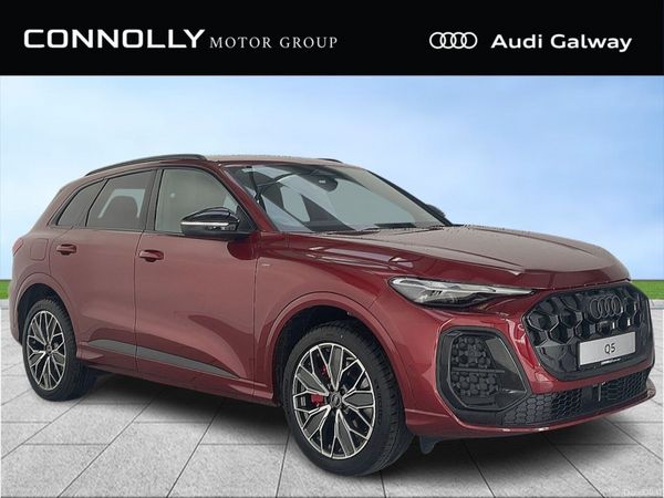 Audi Q5 SUV, Petrol Plug-in Hybrid, 2027, Red