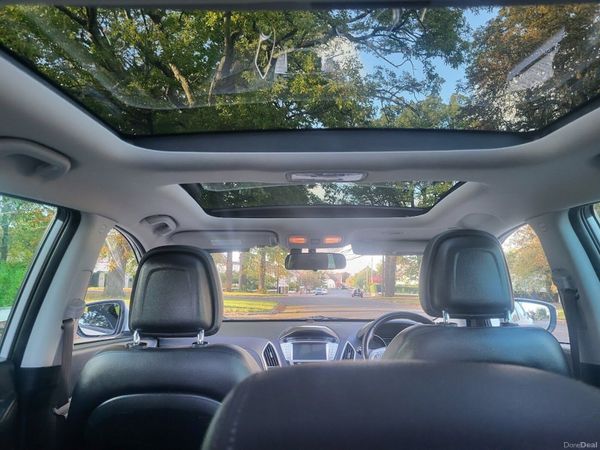 Hyundai ix35 SUV, Diesel, 2012, Silver