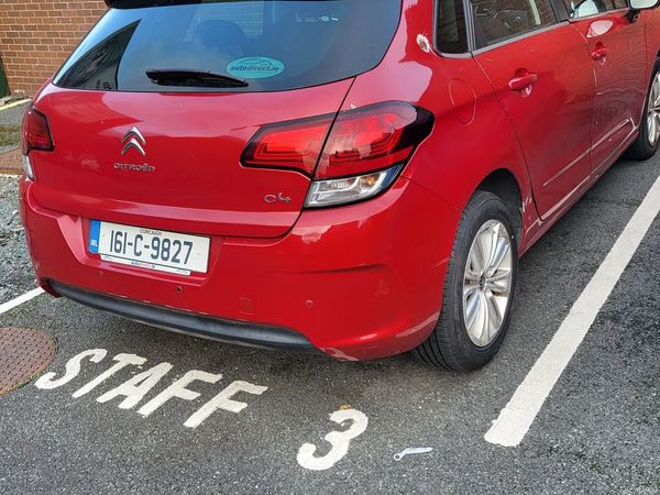 Citroen C4 Hatchback, Diesel, 2016, Red
